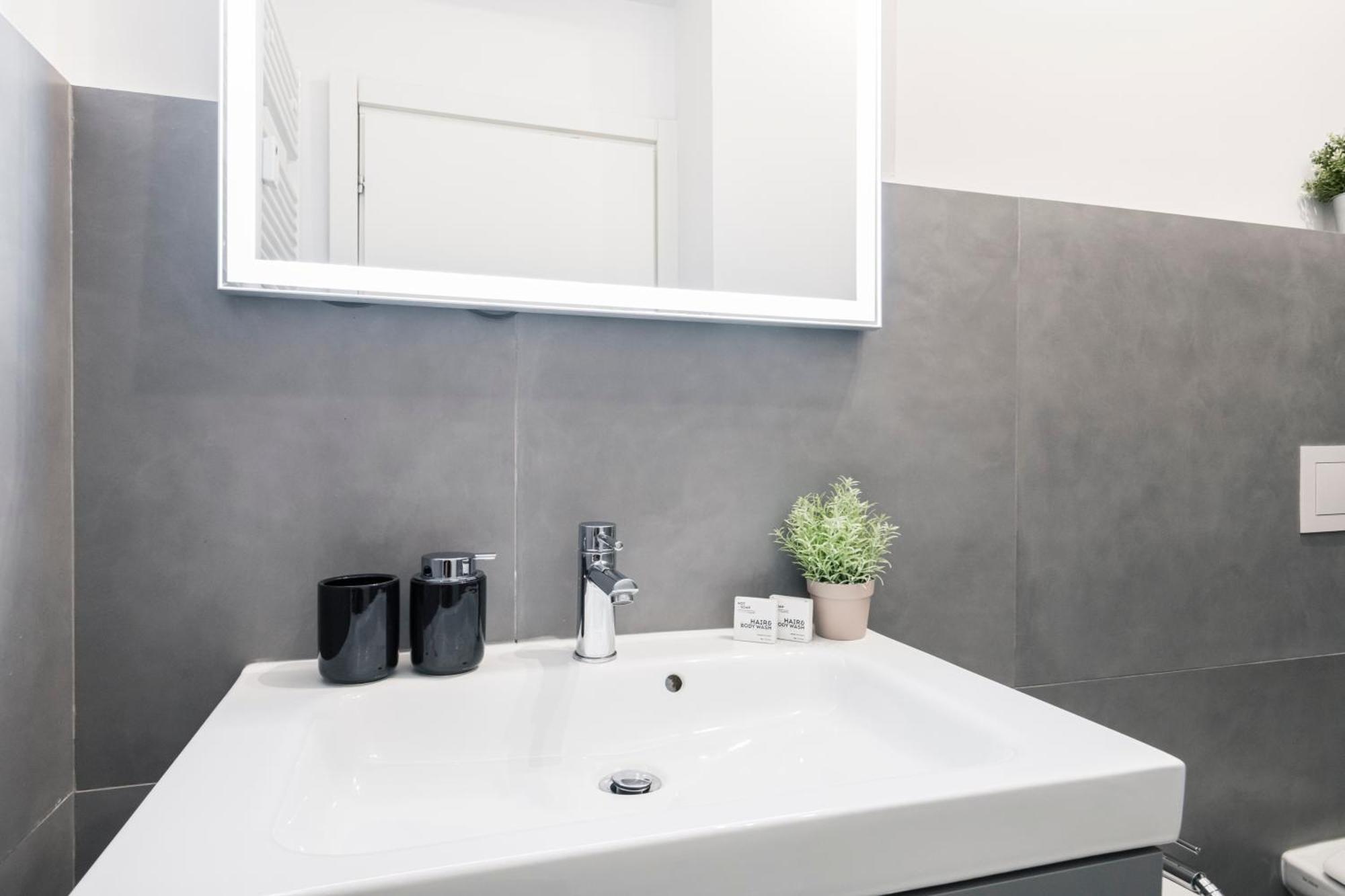 114 - Amazing Flat Fully Furnished In P.Ta Romana Milaan Buitenkant foto